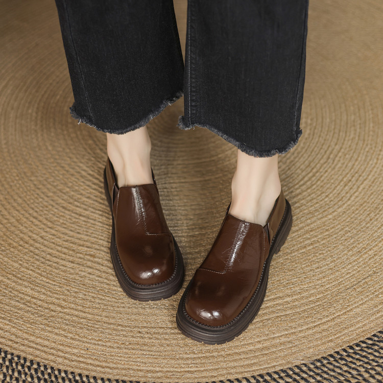 Women's Chunky Heel Round Toe Flats Spring 2025