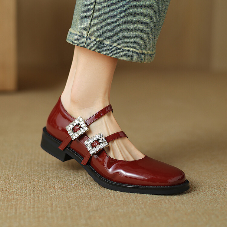 Women's Fashion Flat Shoes with Mid Chunky Heel and Round Toe - Style s.html